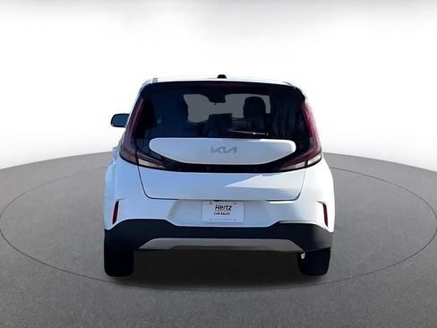 Used 2025 Kia Soul LX w/ LX Technology Package image 11