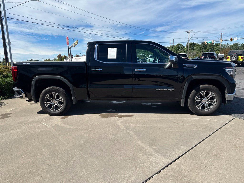 Used 2026 GMC Sierra 1500 SLT AWD/4WD image 4