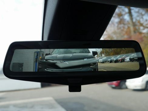 Used 2021 Chevrolet Traverse RS image 22