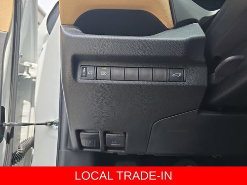 Used 2023 Toyota RAV4 XLE w/ Convenience Package FWD image 26