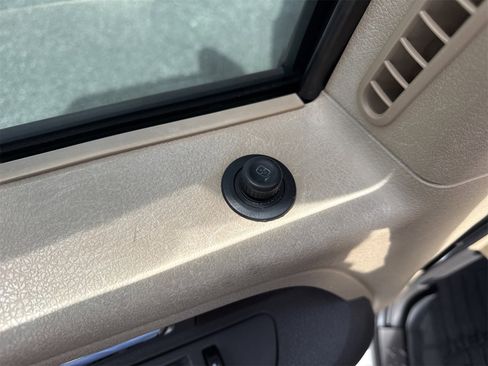 Used 2012 Ford F150 Lariat w/ Lariat Plus Pkg image 13