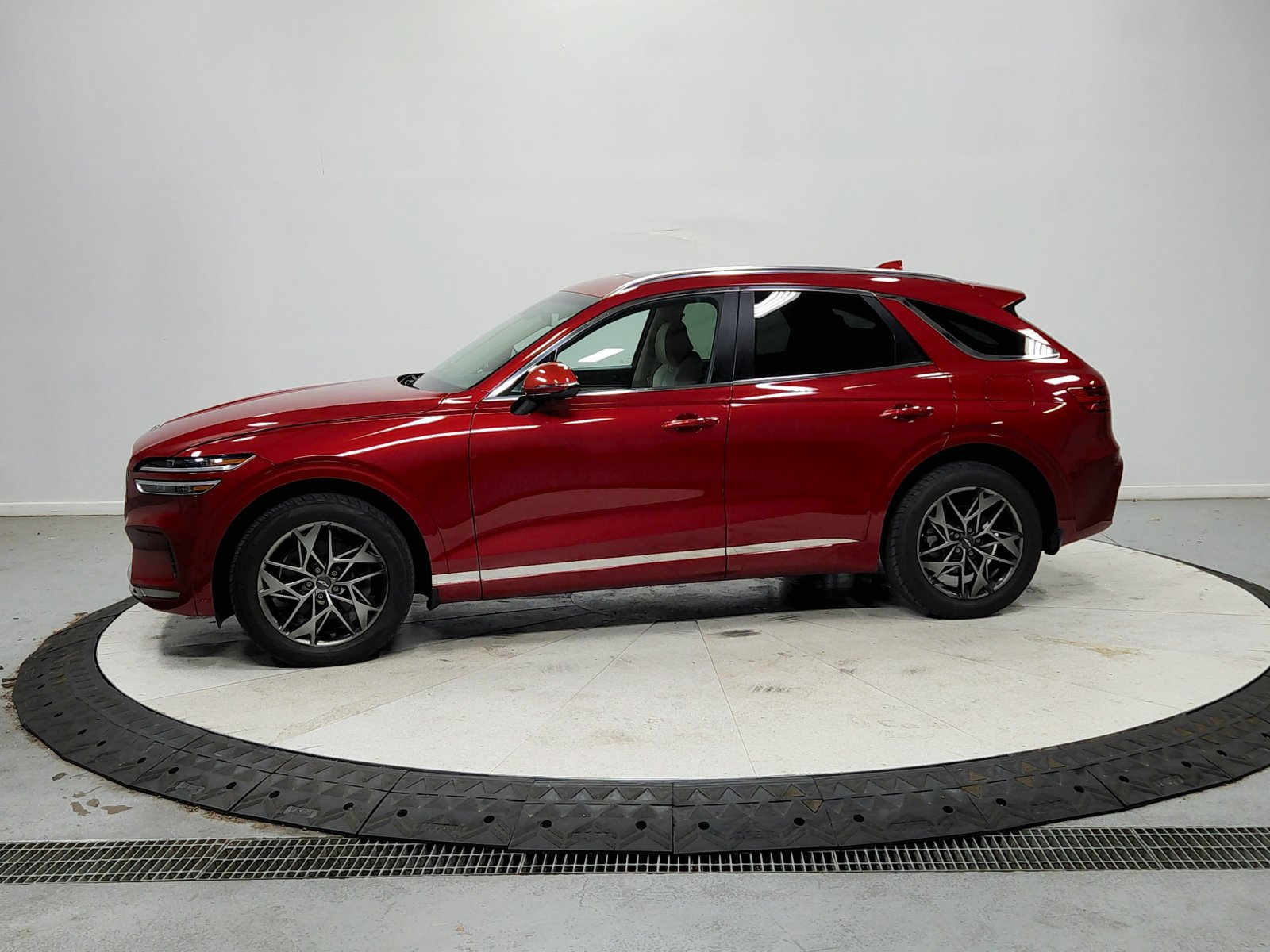 Used 2022 Genesis GV70 2.5T w/ Select Package AWD/4WD image 5