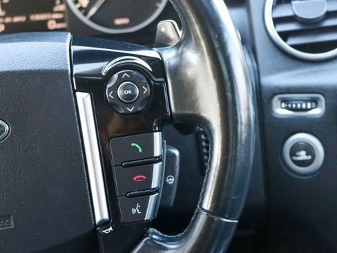 Used 2015 Land Rover LR4 HSE LUX image 32