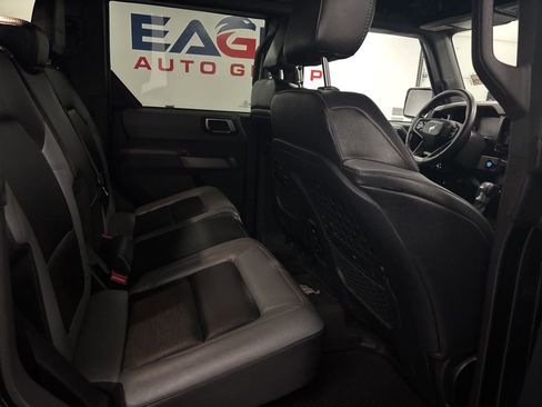 Used 2023 Ford Bronco Black Diamond image 28