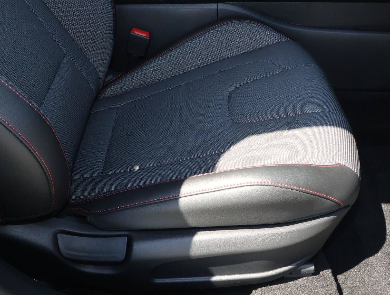 Used 2025 Hyundai Elantra N Line FWD image 18