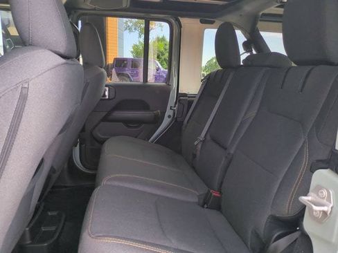 Used 2024 Jeep Wrangler Unlimited Sahara w/ Technology Group AWD/4WD image 14