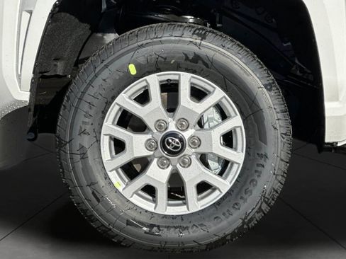 New 2026 Toyota Tacoma SR5 image 31