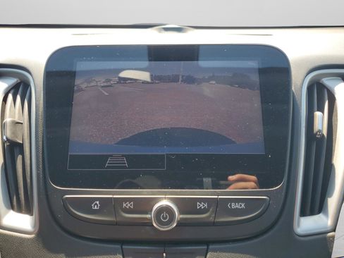 Used 2021 Chevrolet Malibu RS image 28