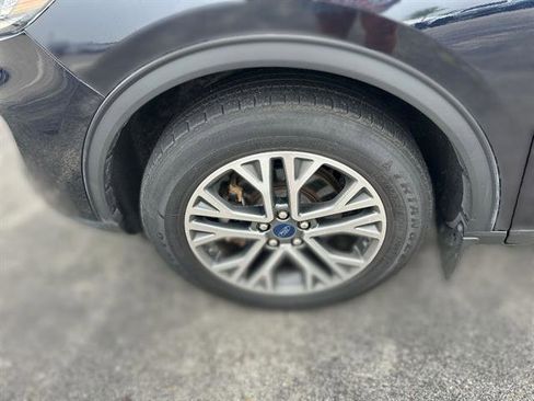 Used 2021 Ford Escape SEL image 40