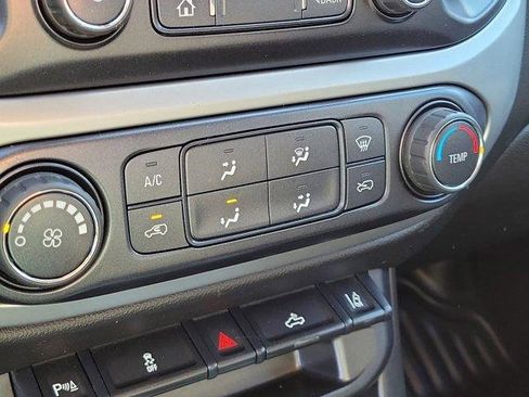 Used 2022 Chevrolet Colorado LT w/ Fleet Safety Package image 31