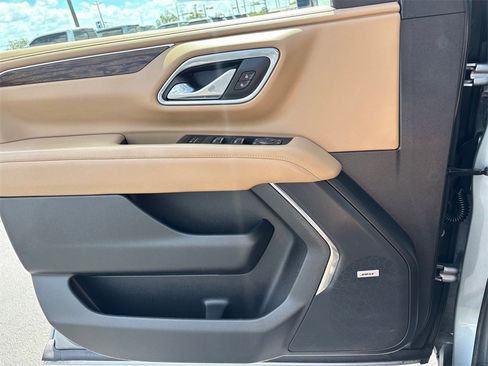 Used 2023 Chevrolet Tahoe Premier image 23