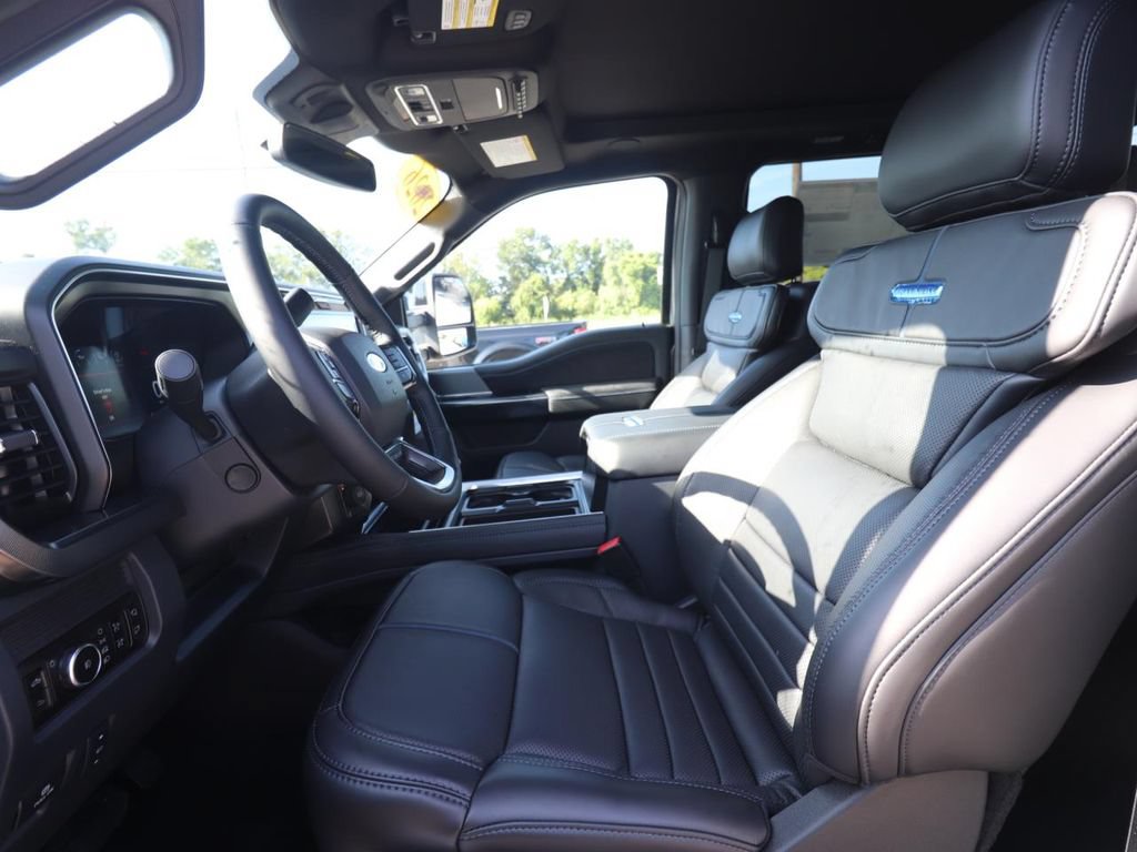 New 2026 Ford F250 Platinum AWD/4WD image 2