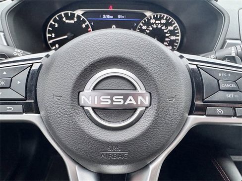 Used 2024 Nissan Altima 2.5 SR image 16