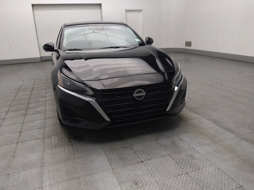 Used 2023 Nissan Altima 2.5 SL FWD image 14