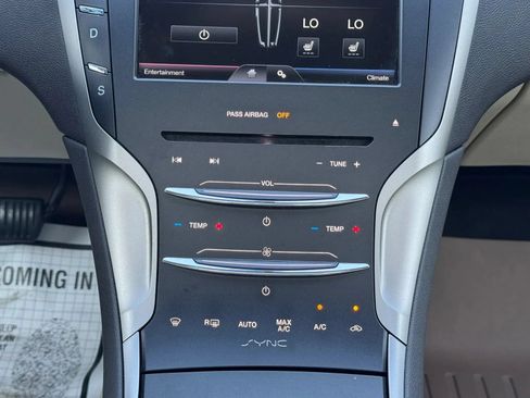 Used 2015 Lincoln MKZ AWD w/ Equipment Group 101A Select image 22