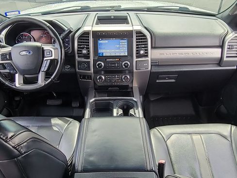 Used 2019 Ford F250 Platinum w/ Platinum Ultimate Package AWD/4WD image 21