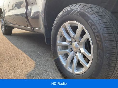 Used 2021 Chevrolet Silverado 1500 LT w/ Convenience Package II image 12