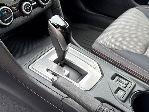 Certified 2022 Subaru Crosstrek 2.0i Premium w/ Popular Package #3 image 16