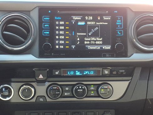 Used 2017 Toyota Tacoma TRD Pro image 8