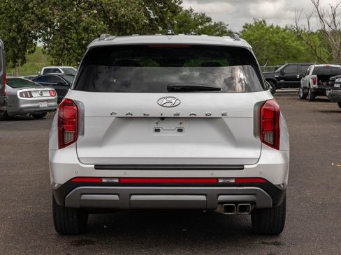 Used 2024 Hyundai Palisade Limited FWD image 4