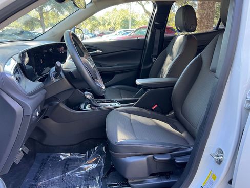 Used 2025 Buick Encore GX Preferred image 21