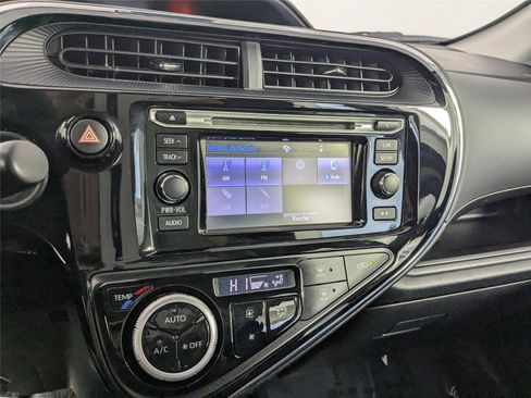 Used 2018 Toyota Prius C Two image 17