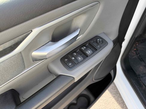 Used 2019 RAM 1500 Big Horn image 18