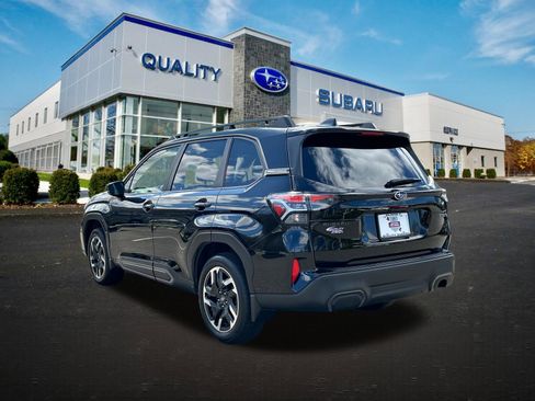 Certified 2025 Subaru Forester Limited image 2