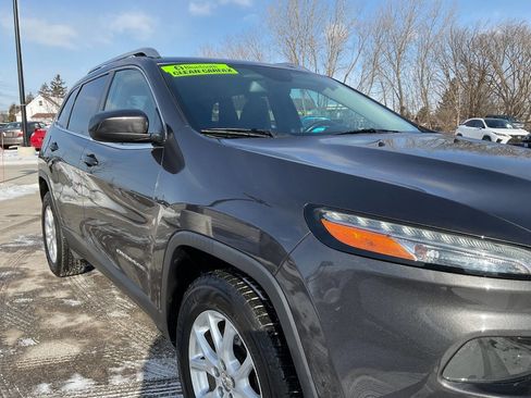 Used 2015 Jeep Cherokee Latitude image 11