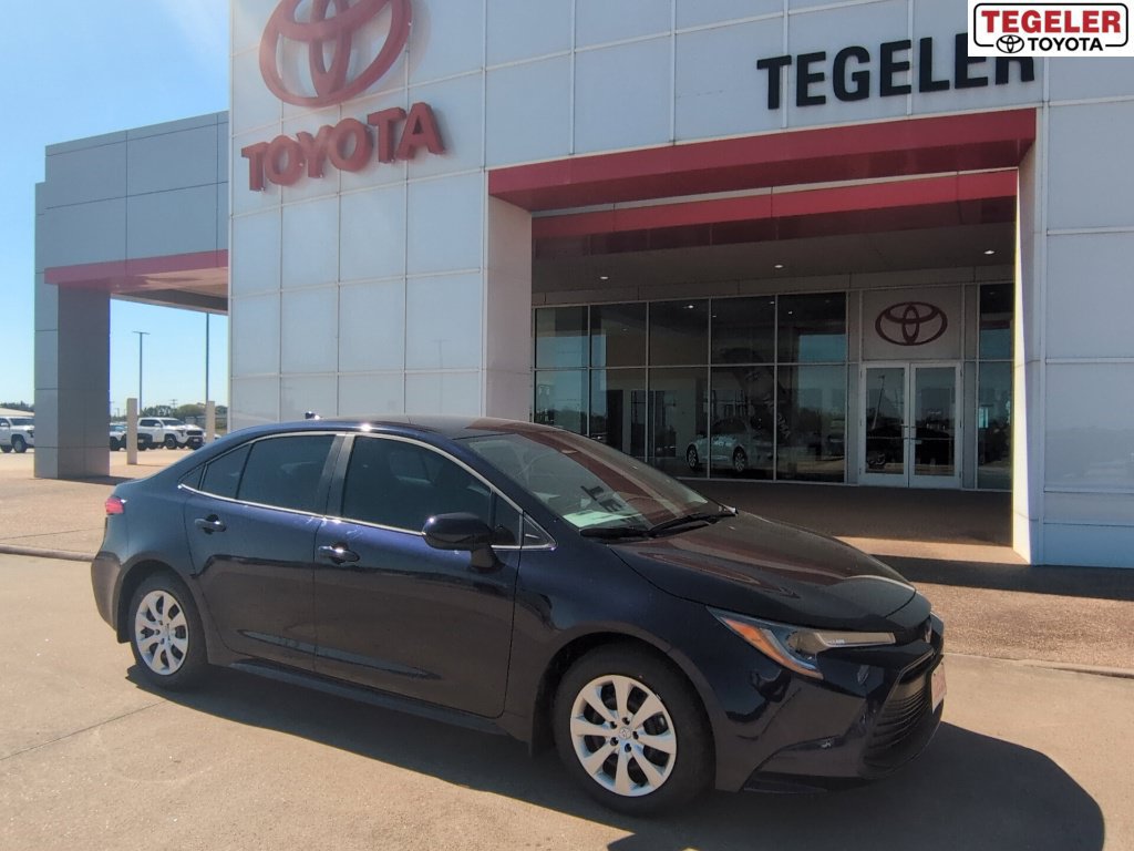 New 2027 Toyota Corolla LE FWD image 1