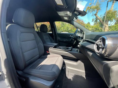 Used 2025 Chevrolet Equinox LT FWD image 35