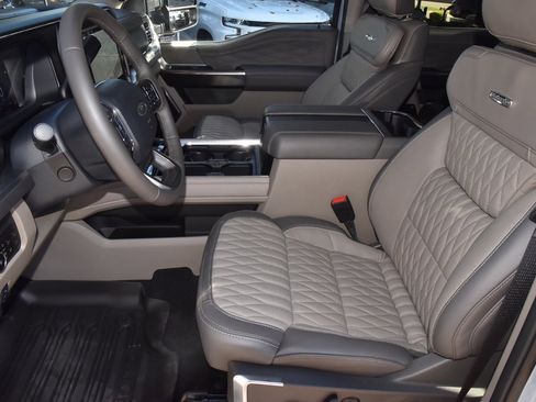 Used 2026 Ford F450 Platinum w/ Platinum Plus Package image 13