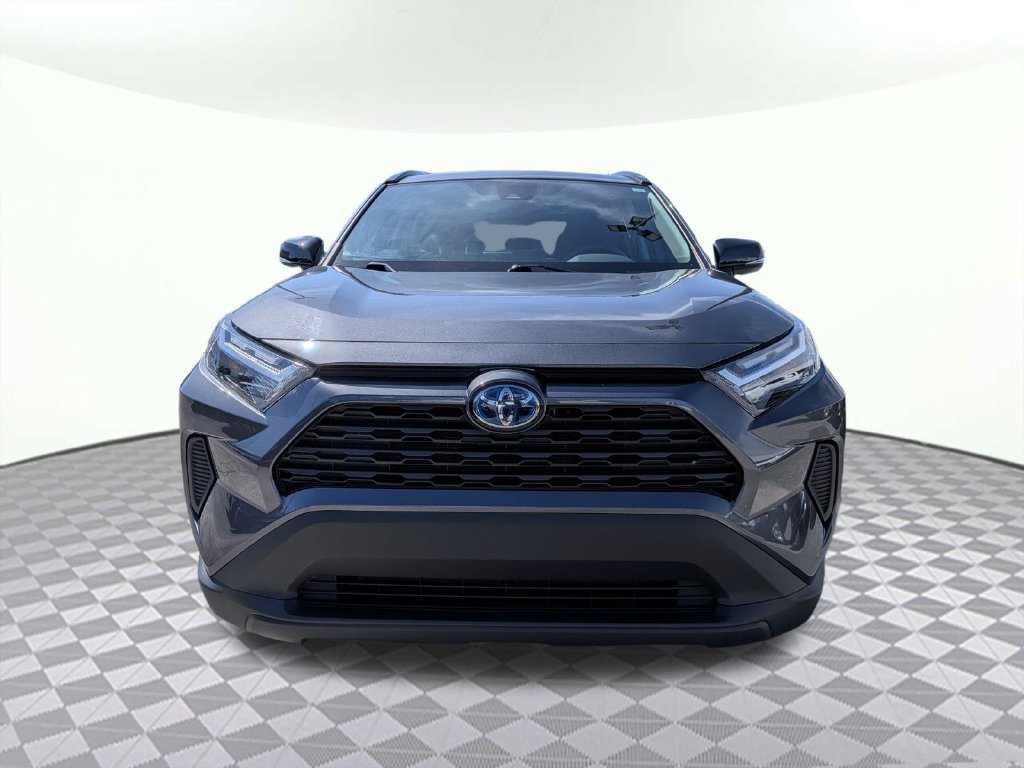Used 2024 Toyota RAV4 XLE AWD/4WD image 6