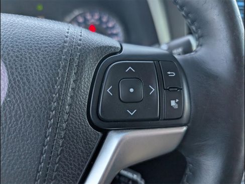 Used 2017 Toyota Sienna Limited Premium image 14