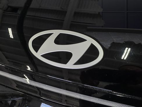 Certified 2025 Hyundai Kona SEL FWD image 38