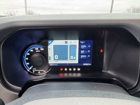 Used 2023 Ford Bronco Black Diamond w/ Sasquatch Package image 24