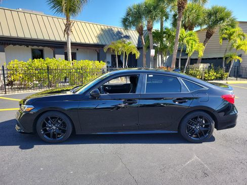 Used 2024 Honda Civic Sport image 9