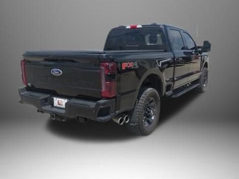 Used 2023 Ford F250 Lariat w/ Lariat Ultimate Package AWD/4WD image 4