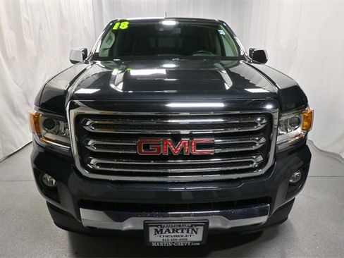 Certified 2018 GMC Canyon SLT w/ Driver Alert Package image 9