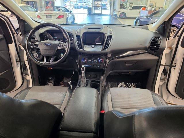 Used 2018 Ford Escape SE w/ SE Sport Appearance Package AWD/4WD image 10