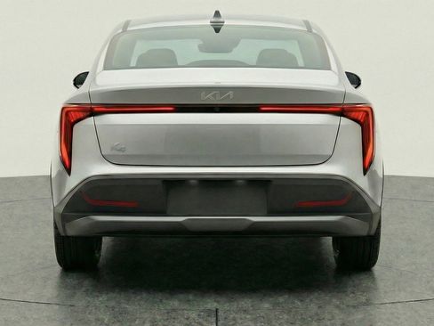 Used 2025 Kia K4 LXS image 7