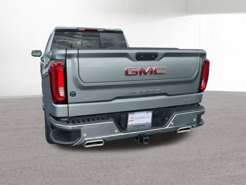 Used 2023 GMC Sierra 1500 SLT w/ SLT Premium Plus Package AWD/4WD image 9