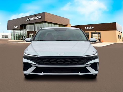 New 2026 Hyundai Elantra SE FWD image 12