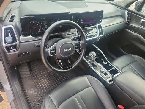 Used 2022 Kia Sorento SX image 8