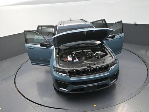 New 2026 Jeep Grand Cherokee Limited AWD/4WD image 30