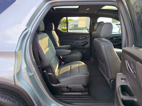 Certified 2023 Chevrolet Traverse RS w/ LPO, Floor Liner Package AWD/4WD image 30
