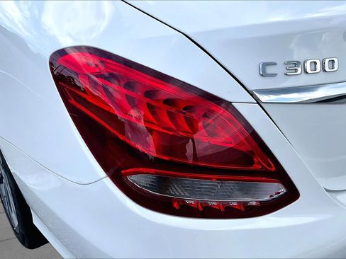 Used 2018 Mercedes-Benz C 300 Sedan image 29