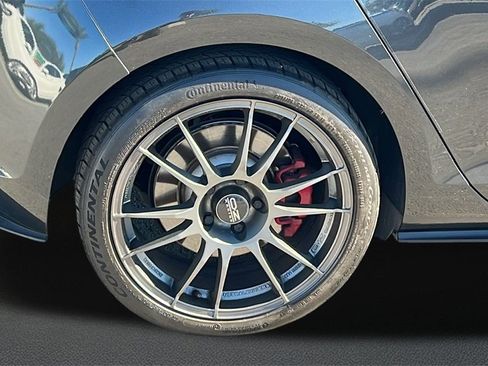 Used 2017 Volkswagen GTI Autobahn image 5