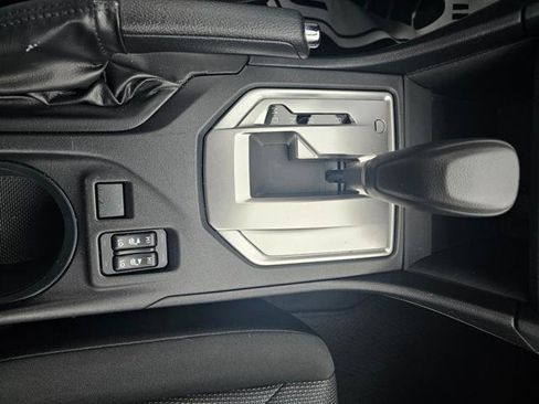 Used 2018 Subaru Impreza 2.0i Premium image 14