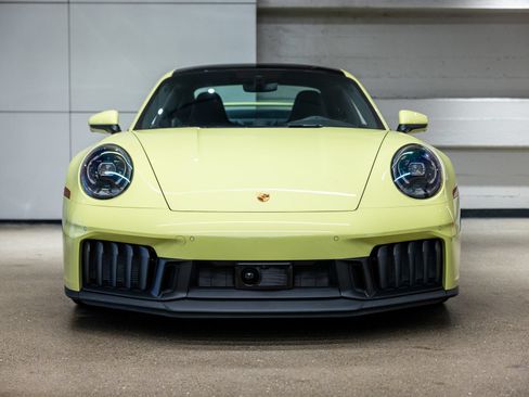 Certified 2026 Porsche 911 Carrera GTS RWD image 7